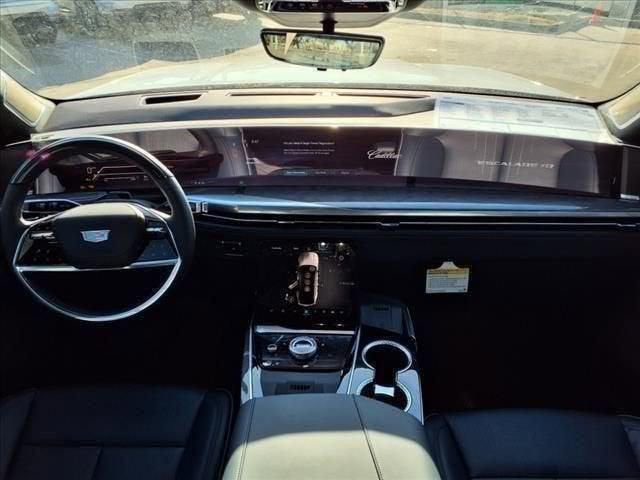 New 2025 Cadillac Escalade IQ Sport 2 w/ LPO, ONYX Package image 47