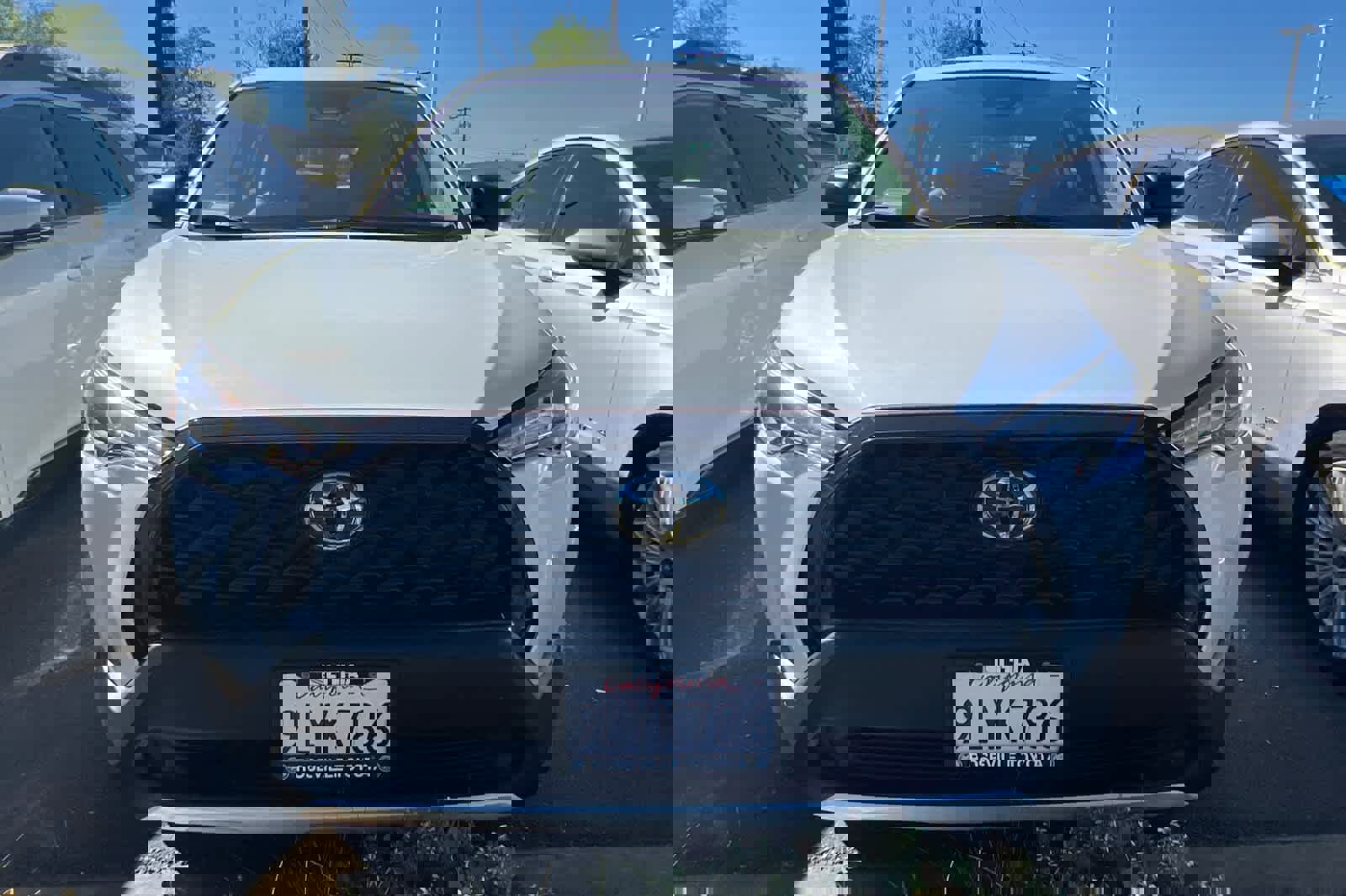 Certified 2024 Toyota Corolla Cross L image 2