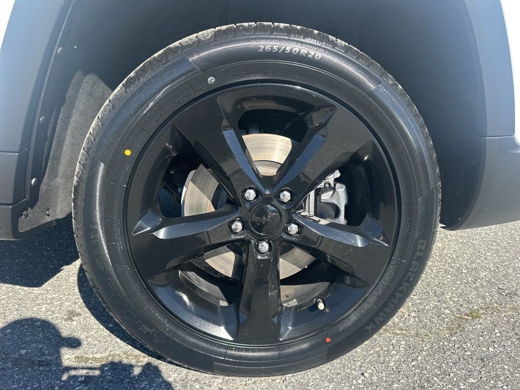 Used 2022 Jeep Grand Cherokee L Laredo image 30