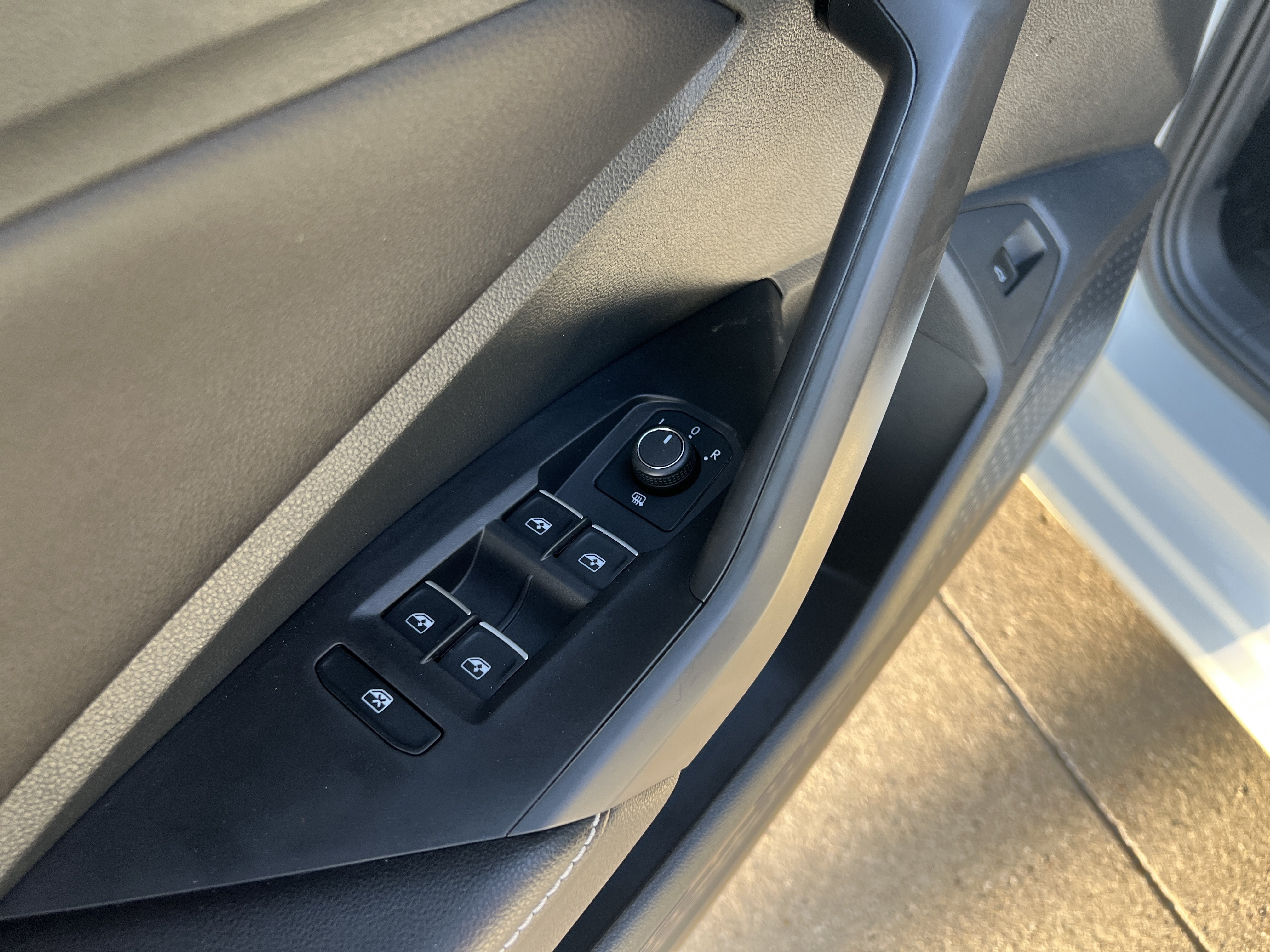 Used 2025 Volkswagen Jetta S FWD image 14