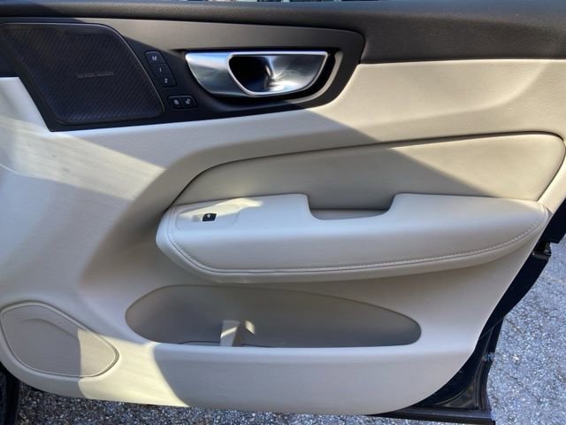 New 2026 Volvo XC60 B5 Ultra w/ Climate Package image 19