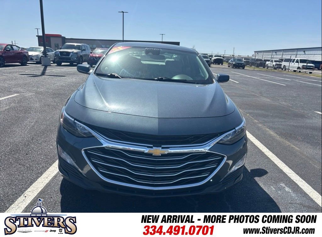 Used 2021 Chevrolet Malibu LT image 2