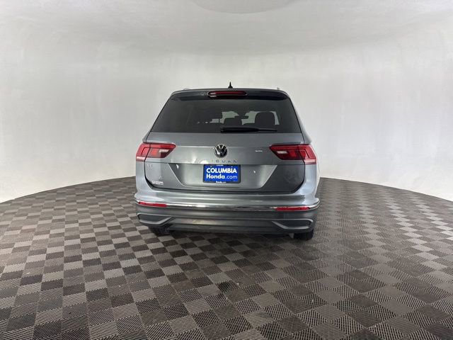 Used 2024 Volkswagen Tiguan SE image 9