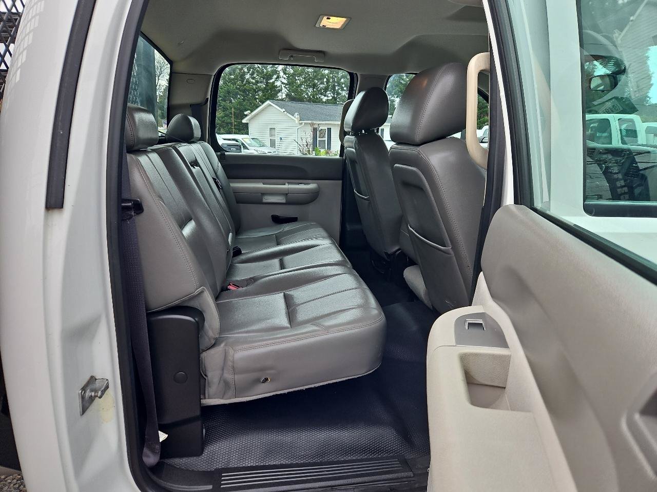 Used 2014 Chevrolet Silverado 3500 W/T w/ Skid Plate Package AWD/4WD image 25