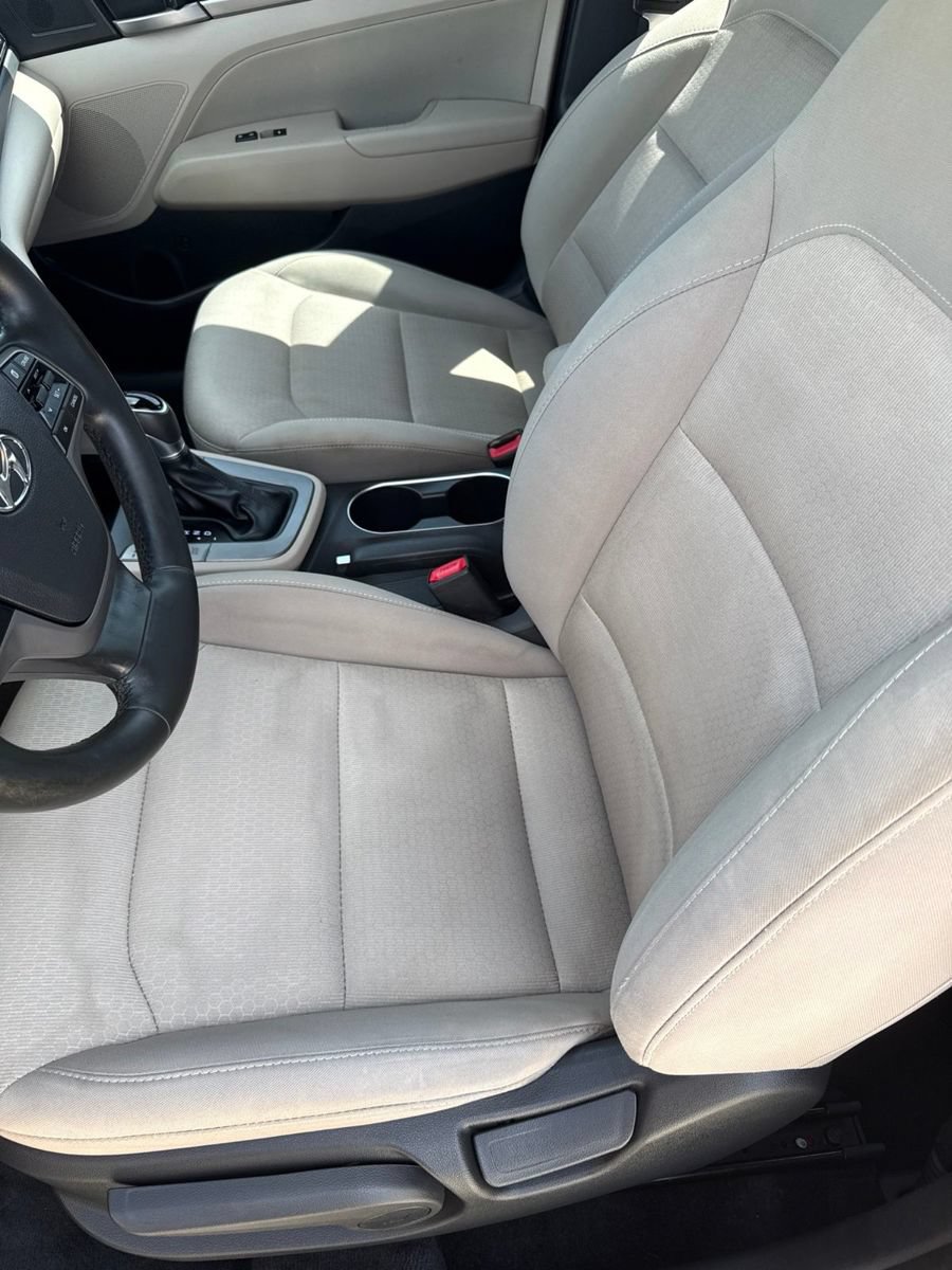 Used 2017 Hyundai Elantra SE w/ SE A/T Tech Package 03 FWD image 16