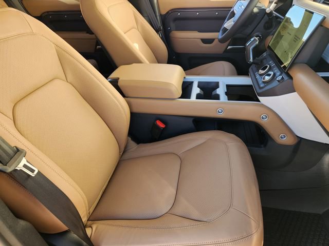 Used 2026 Land Rover Defender 110 S image 10