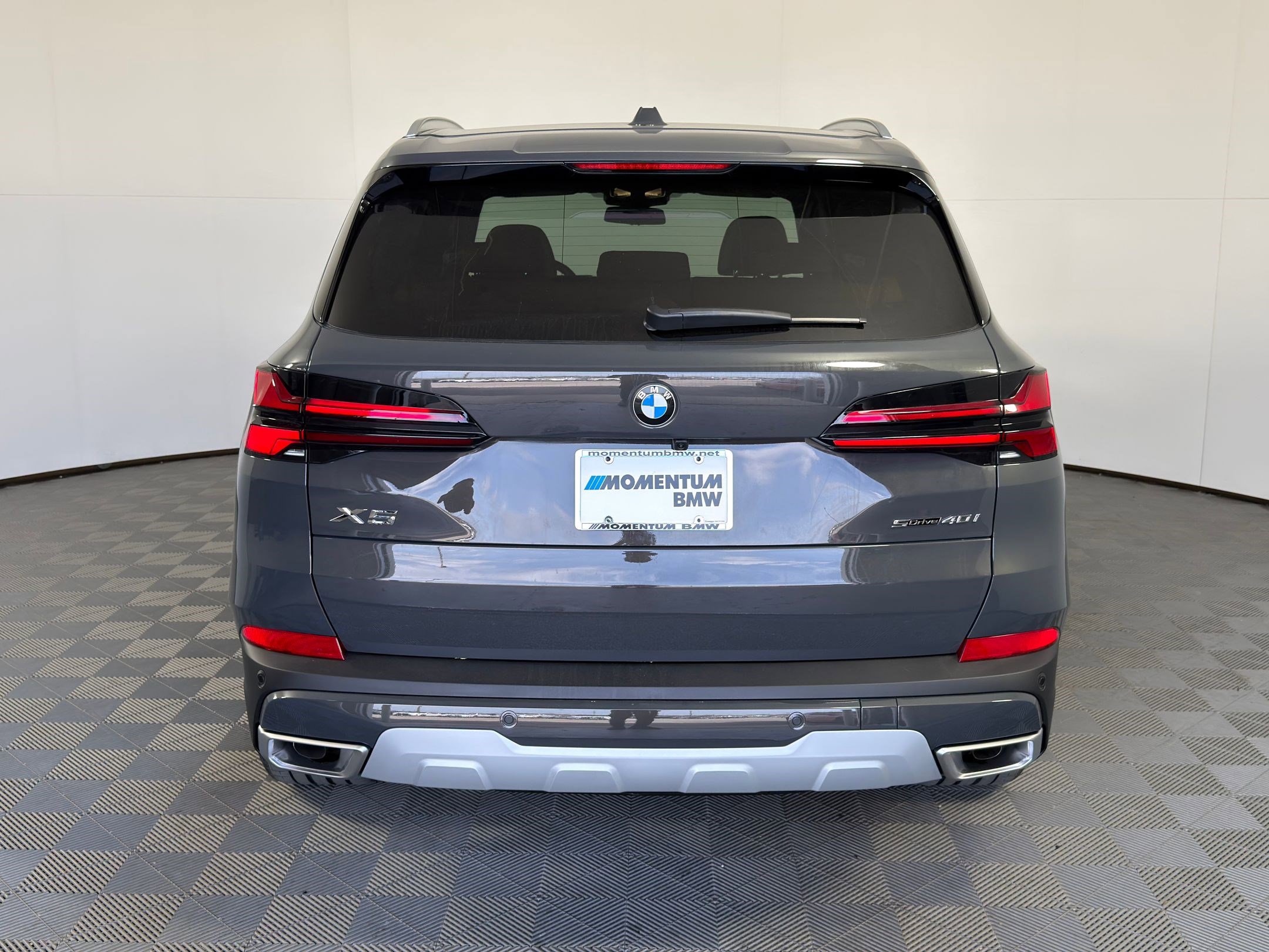 New 2026 BMW X5 sDrive40i image 10