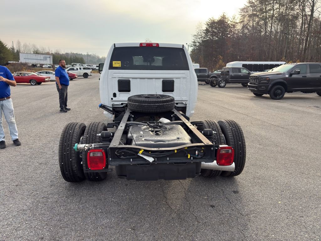 Used 2025 RAM 3500 Tradesman w/ Chrome Appearance Group image 7