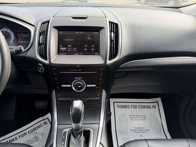 Used 2015 Ford Edge Titanium image 23
