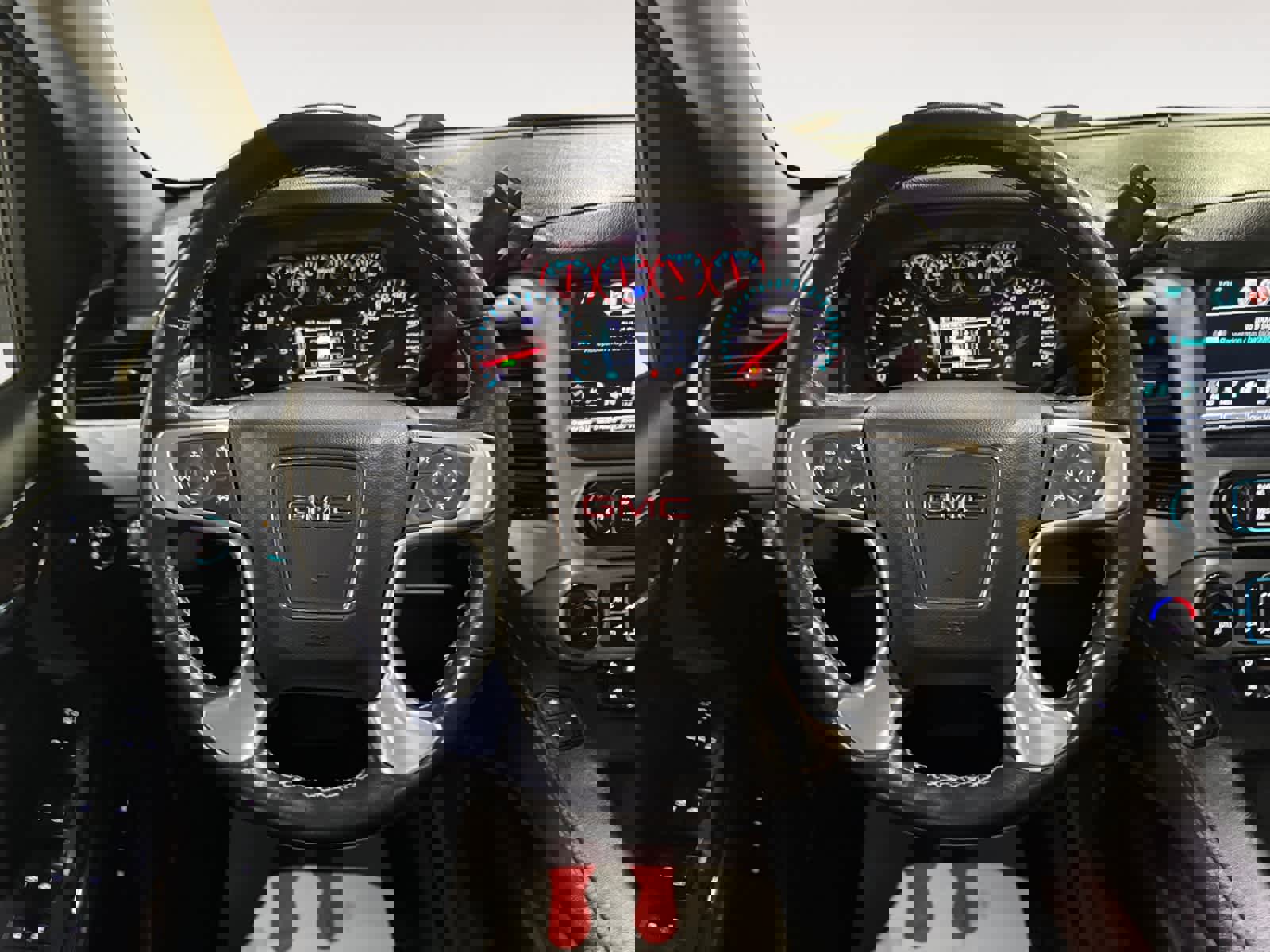 Used 2020 GMC Yukon XL SLT image 19