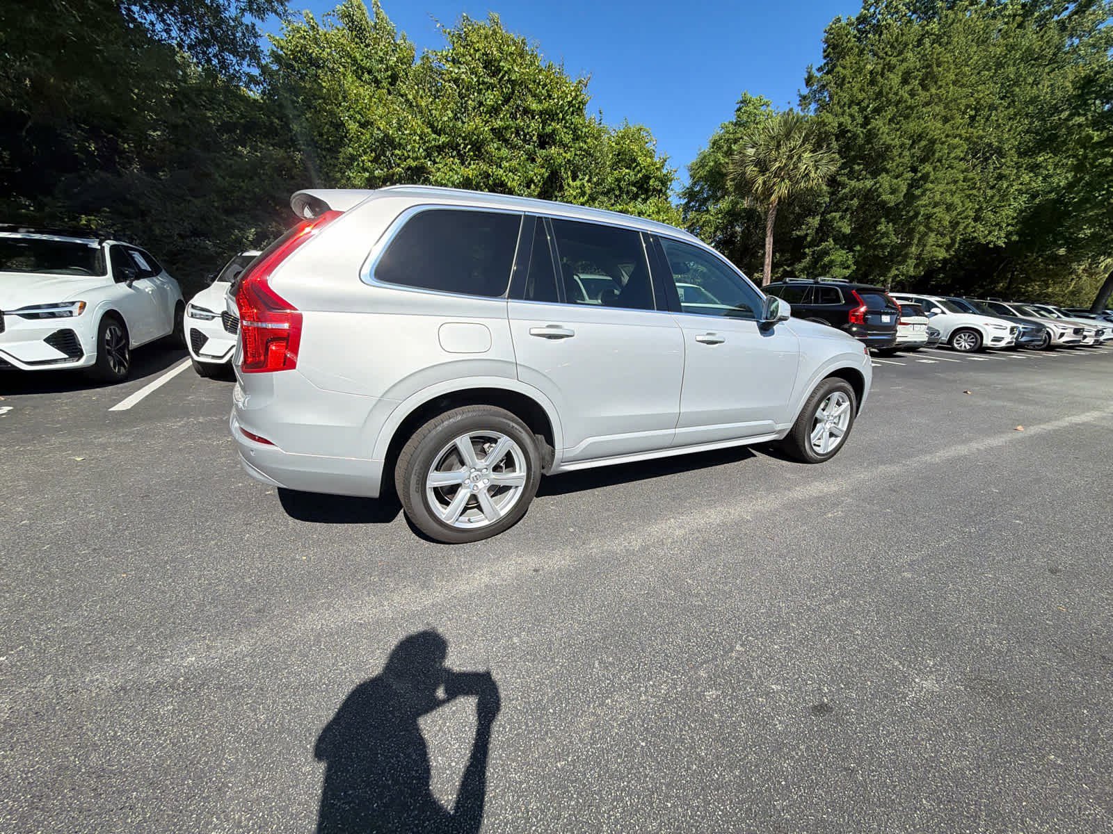 Used 2023 Volvo XC90 B5 Core w/ Protection Package Premier AWD/4WD image 18