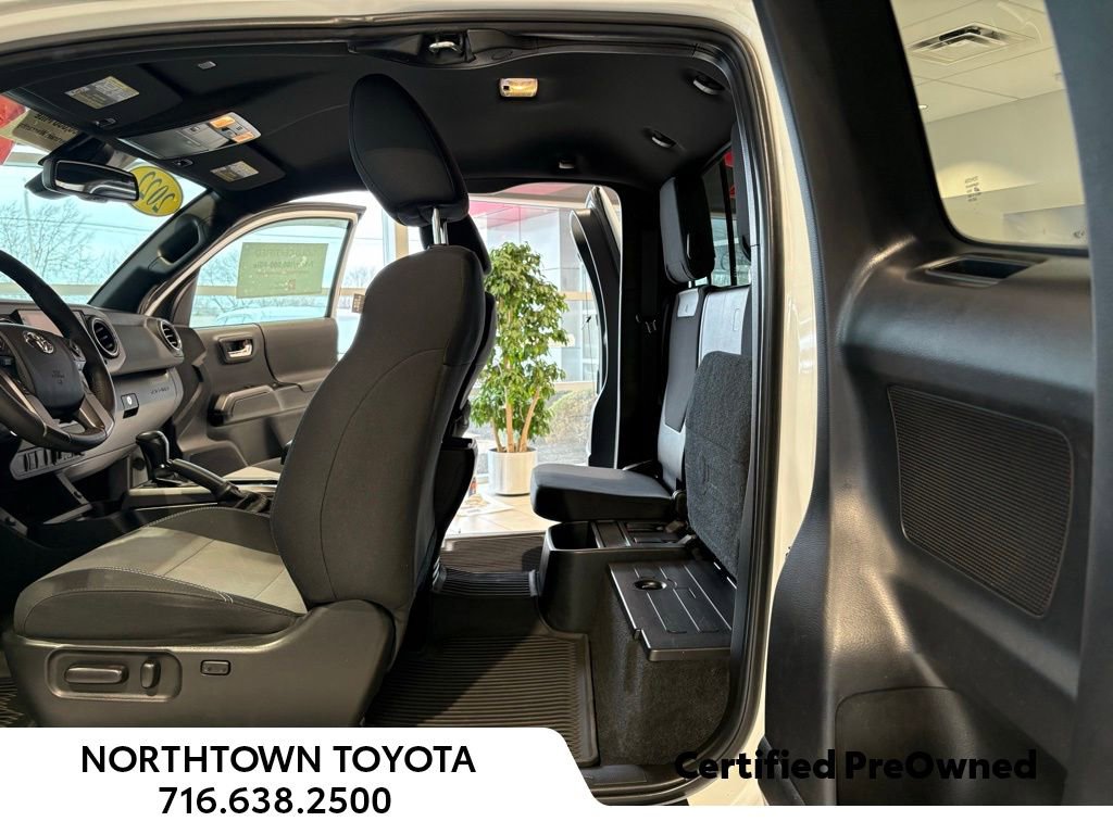 Used 2022 Toyota Tacoma TRD Sport image 19