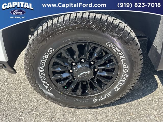 Used 2024 Chevrolet Silverado 2500 LTZ w/ LTZ Plus Package AWD/4WD image 13
