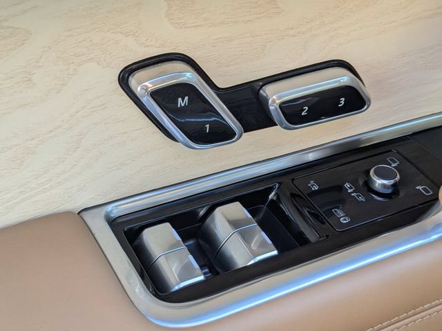 Certified 2025 Land Rover Range Rover SV AWD/4WD image 20