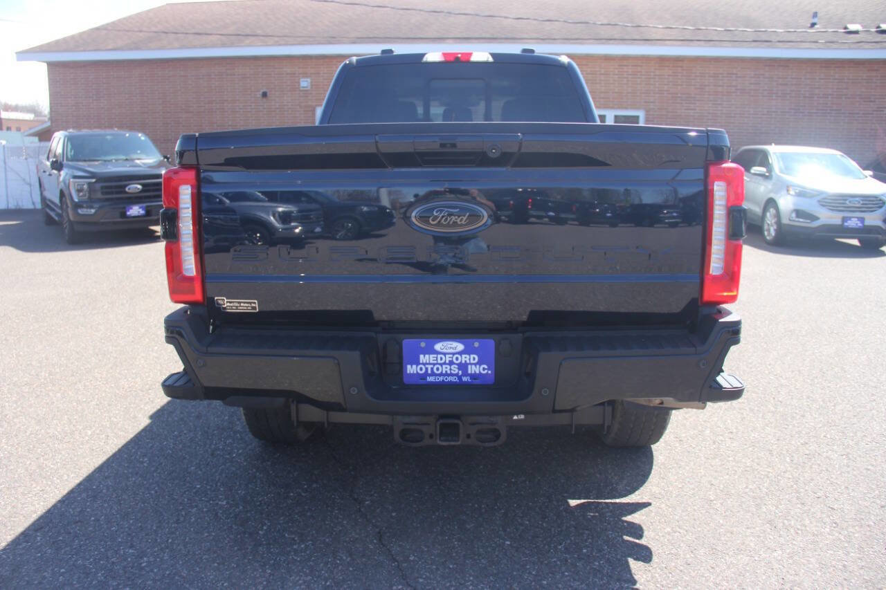 Certified 2025 Ford F350 Lariat w/ Lariat Ultimate Package AWD/4WD image 4