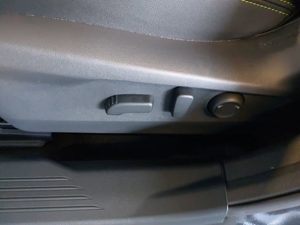Certified 2025 Subaru Outback Onyx Edition AWD/4WD image 31