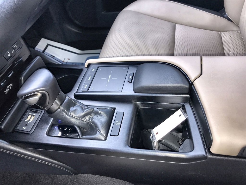 Used 2019 Lexus ES 350 image 21