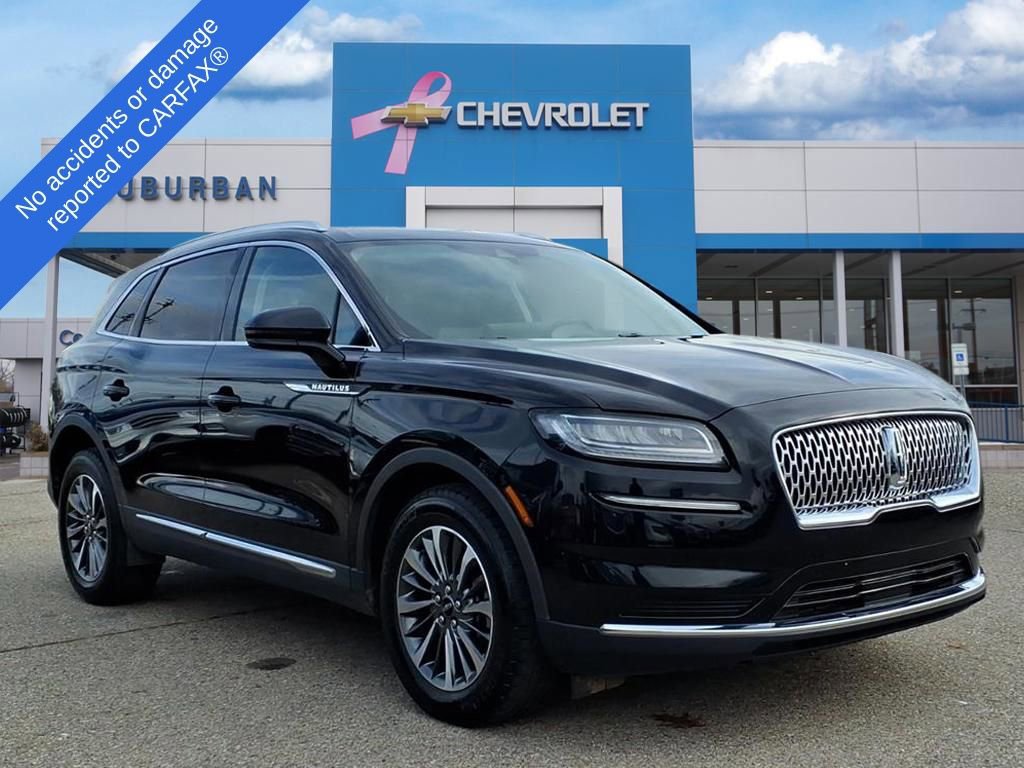 Used 2023 Lincoln Nautilus Reserve image 3