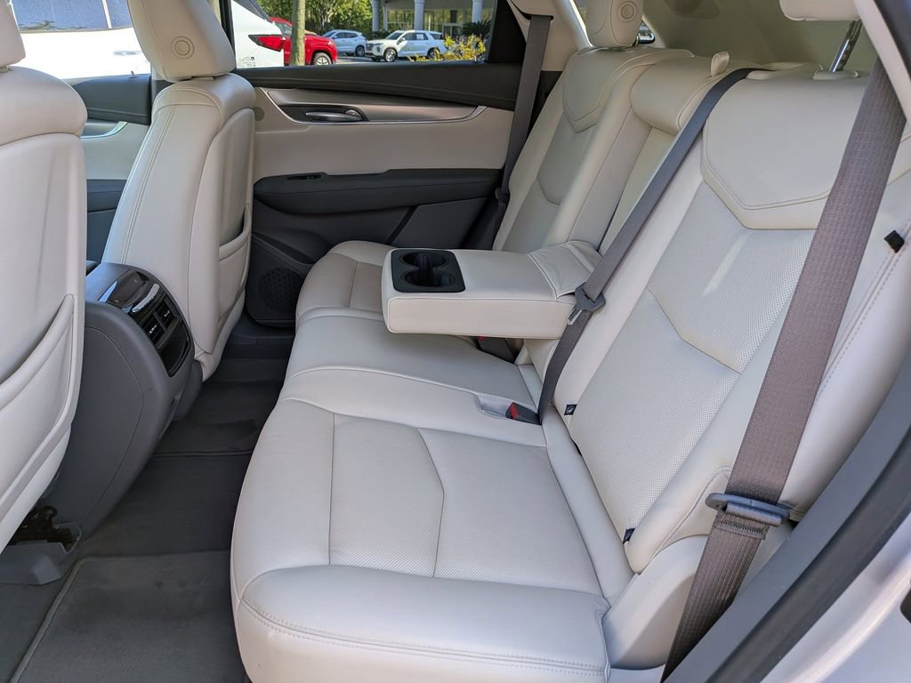 Used 2018 Cadillac XT5 Premium Luxury image 13