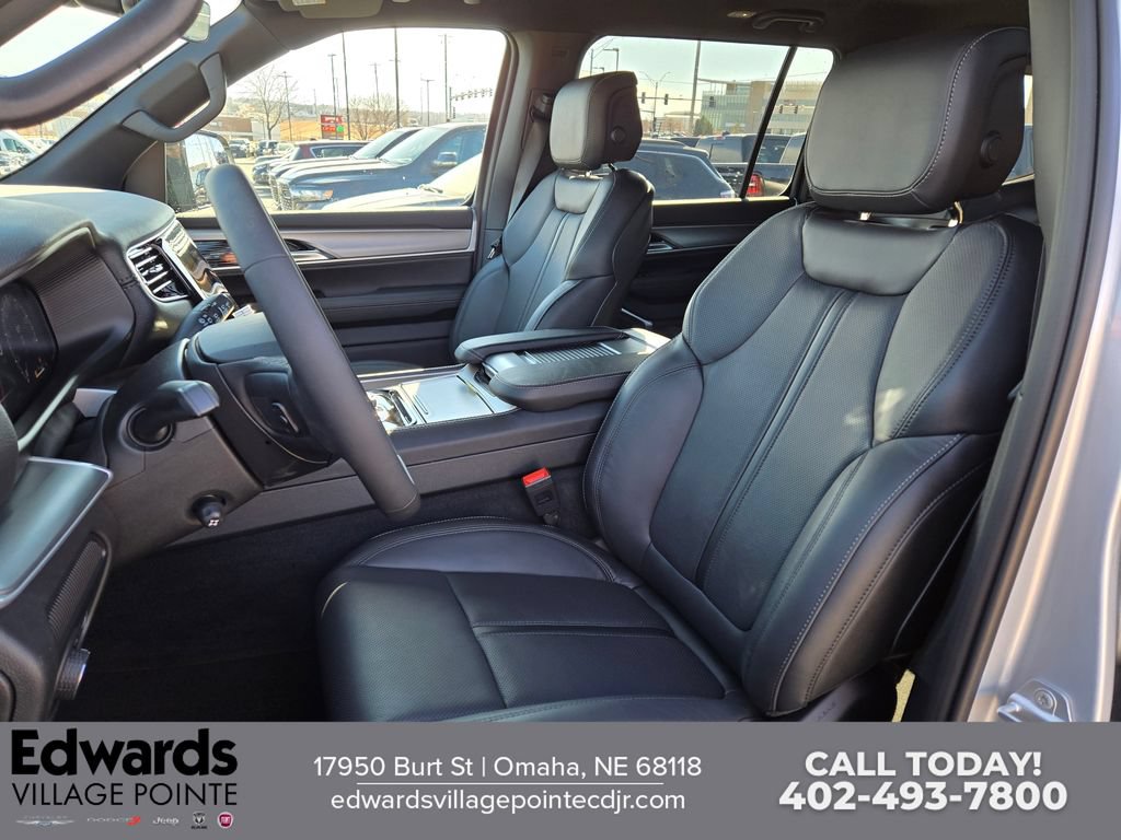 New 2026 Jeep Grand Wagoneer Limited AWD/4WD image 13