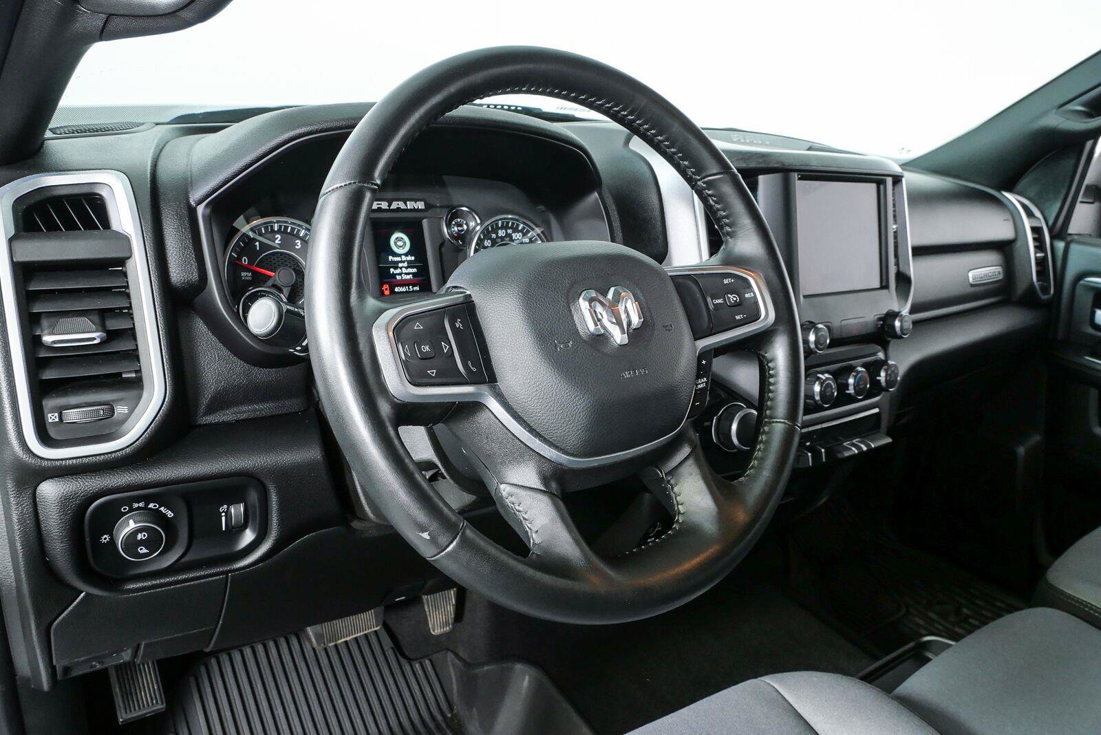 Used 2024 RAM 2500 Big Horn AWD/4WD image 4