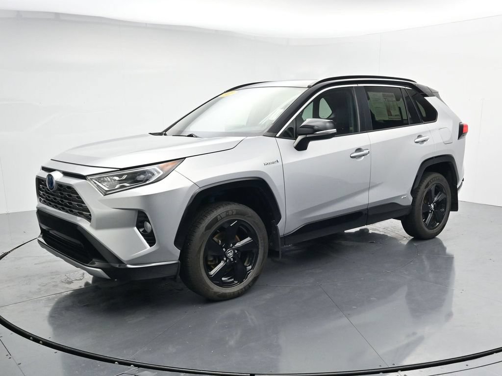 Used 2021 Toyota RAV4 XSE AWD/4WD image 4