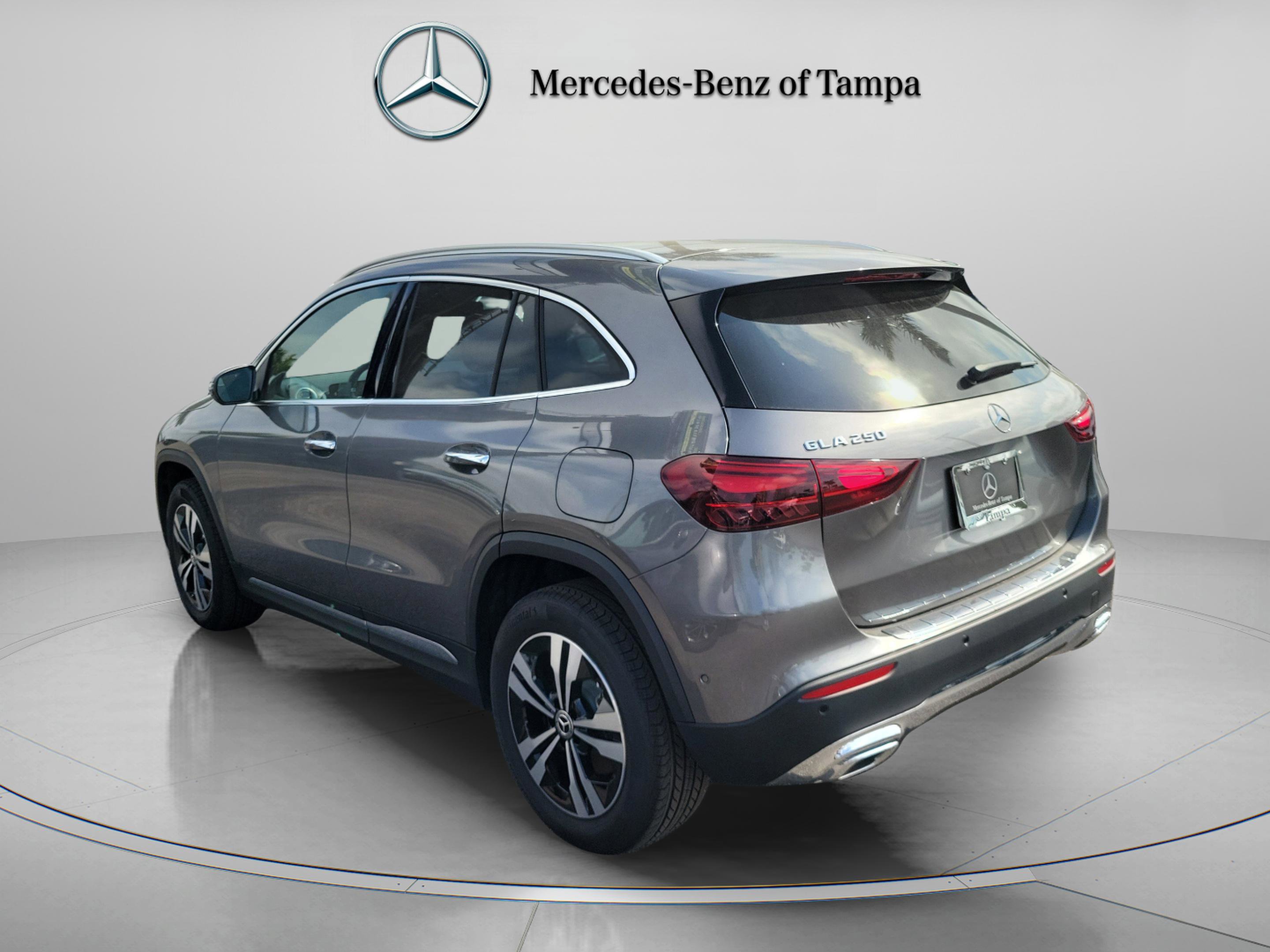 Used 2026 Mercedes-Benz GLA 250 image 2