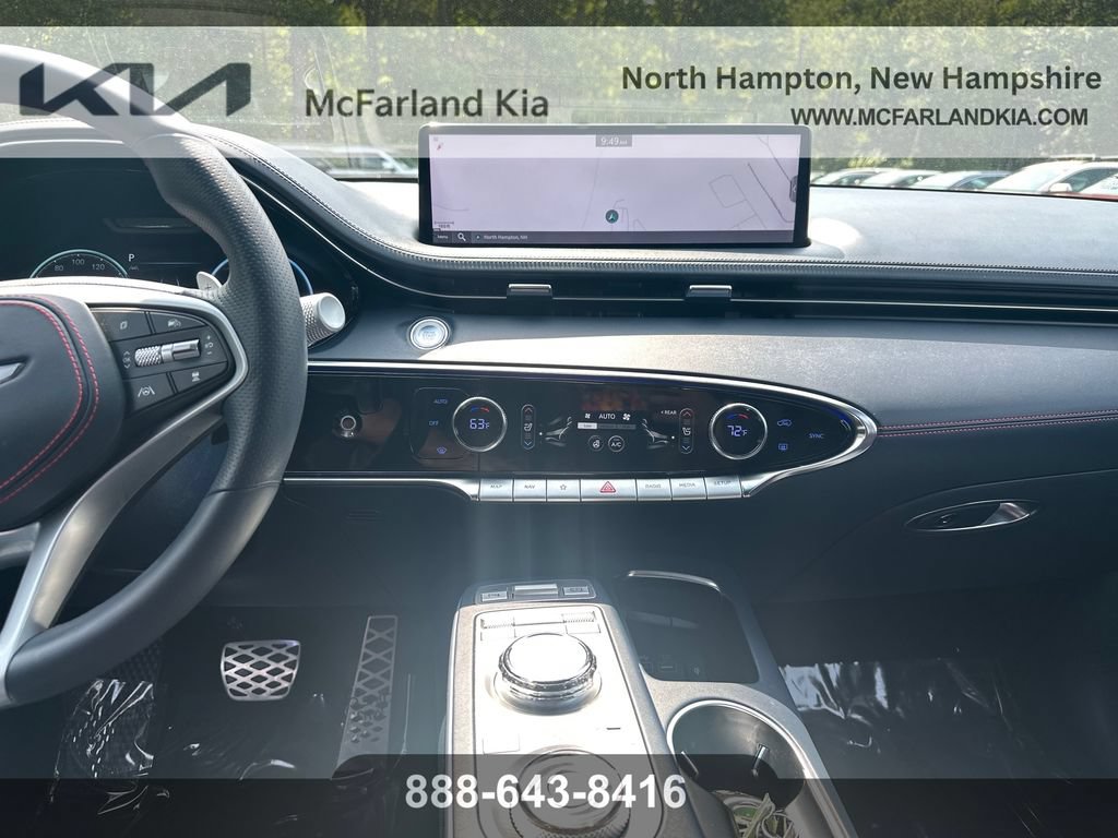Used 2023 Genesis GV70 3.5T Sport w/ Sport Prestige Package AWD/4WD image 18
