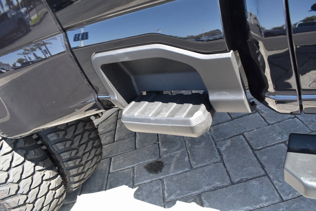 Used 2025 Ford F350 Lariat image 10