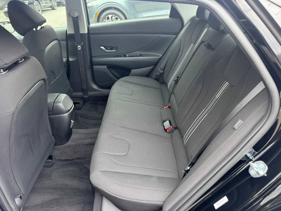 New 2025 Hyundai Elantra SEL w/ Cargo Package image 11