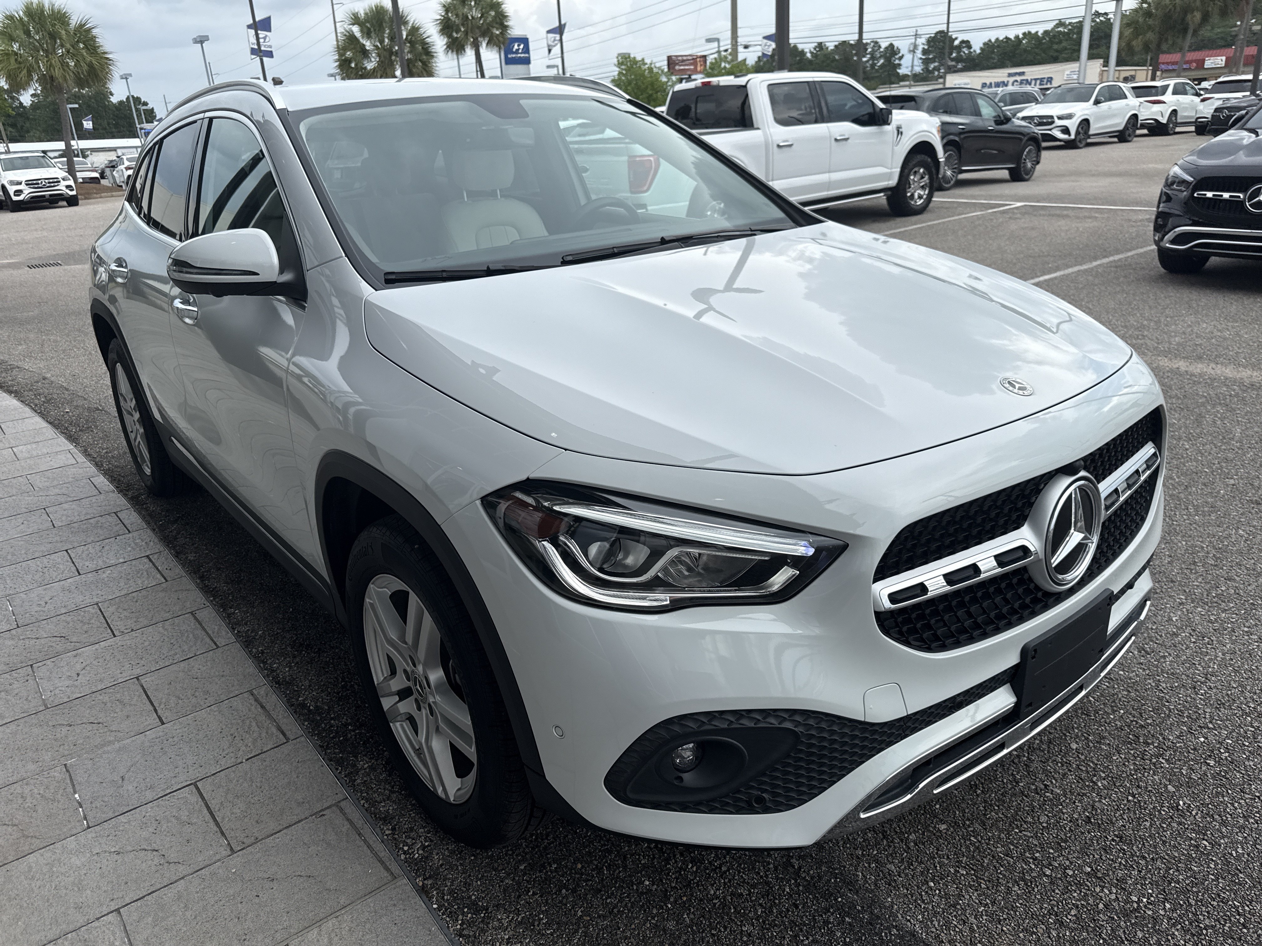 Certified 2023 Mercedes-Benz GLA 250 w/ Premium Package image 5