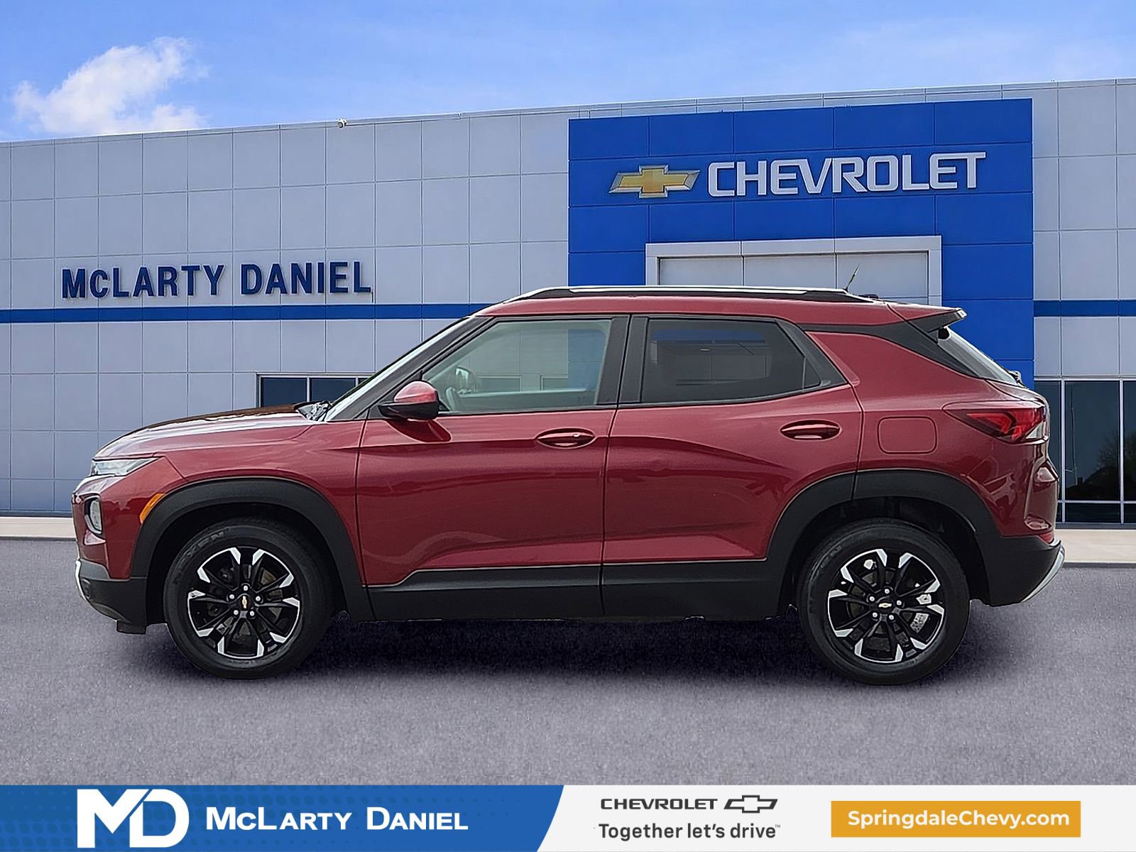 Used 2023 Chevrolet TrailBlazer LT w/ Convenience Package FWD image 3