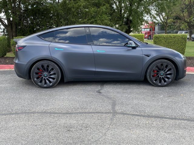Used 2021 Tesla Model Y Performance AWD/4WD image 2