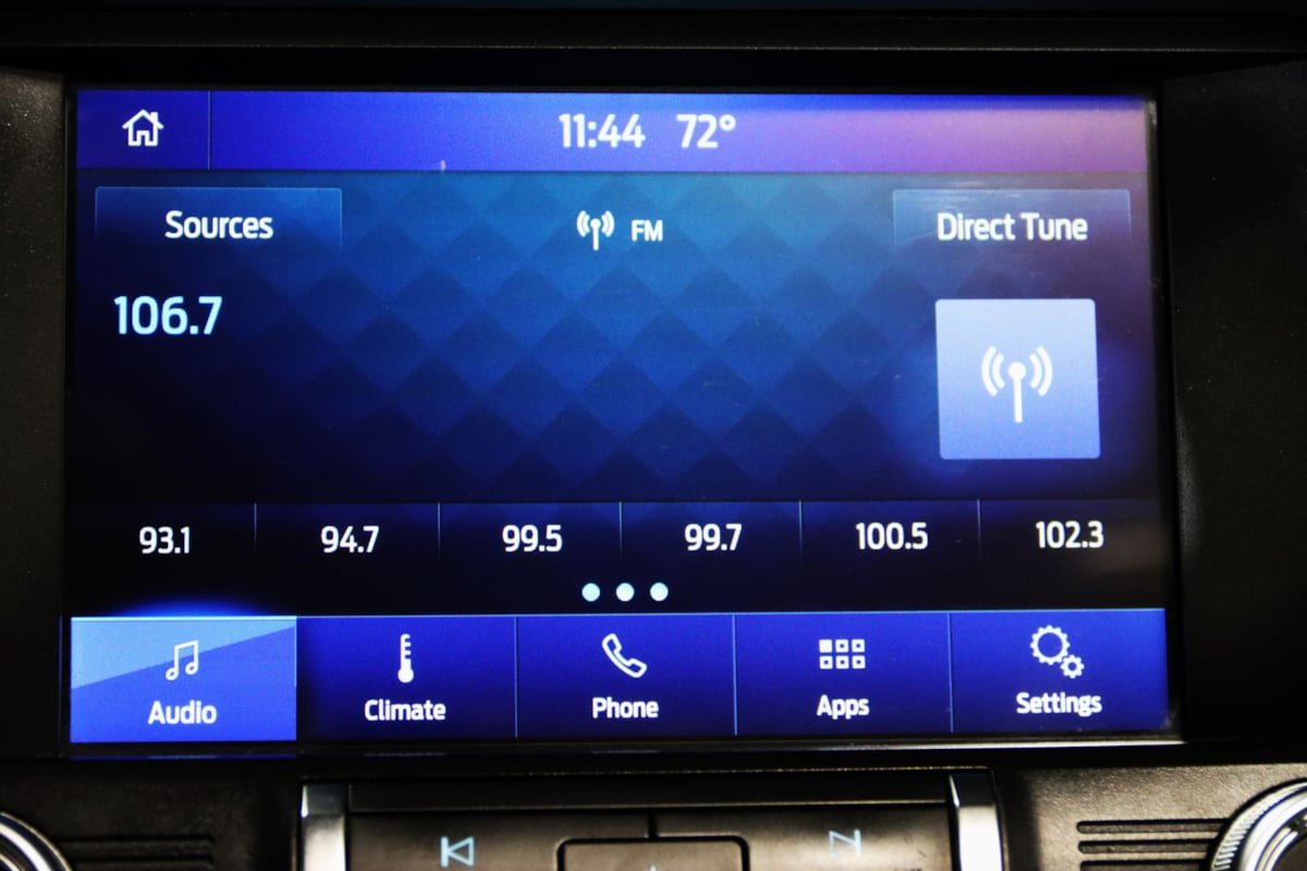 Used 2019 Ford Mustang Premium RWD image 46