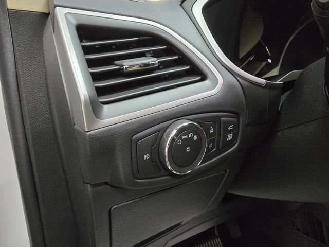 Used 2020 Ford Edge SEL w/ Convenience Package AWD/4WD image 18