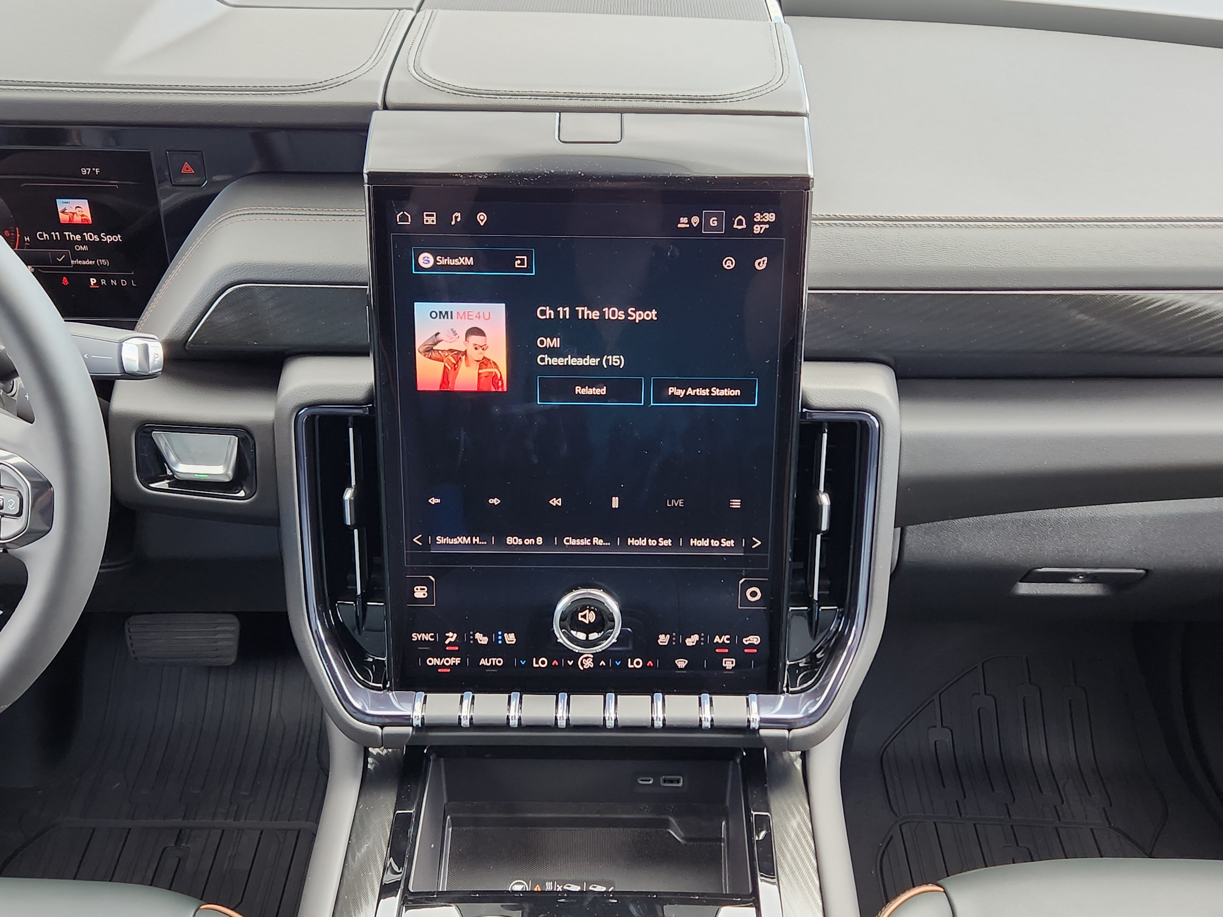 New 2026 GMC Yukon XL AT4 w/ AT4 Premium Package AWD/4WD image 13