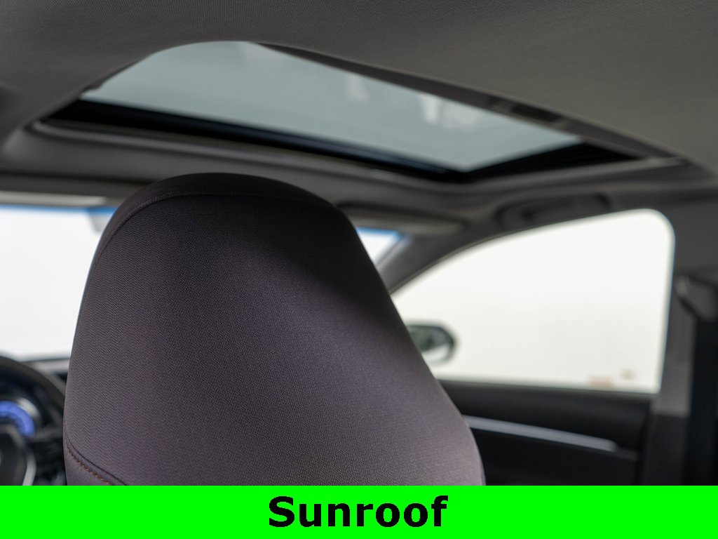 Used 2018 Toyota Camry LE w/ Moonroof Package image 12