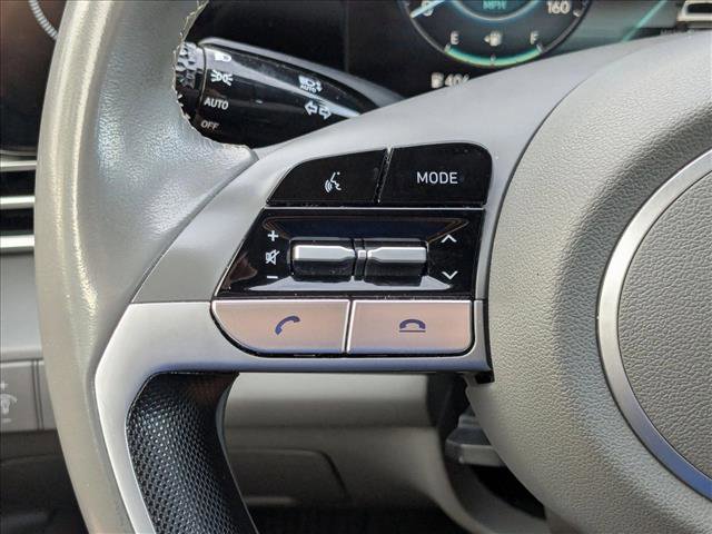 Used 2023 Hyundai Elantra SEL w/ Convenience Package image 4