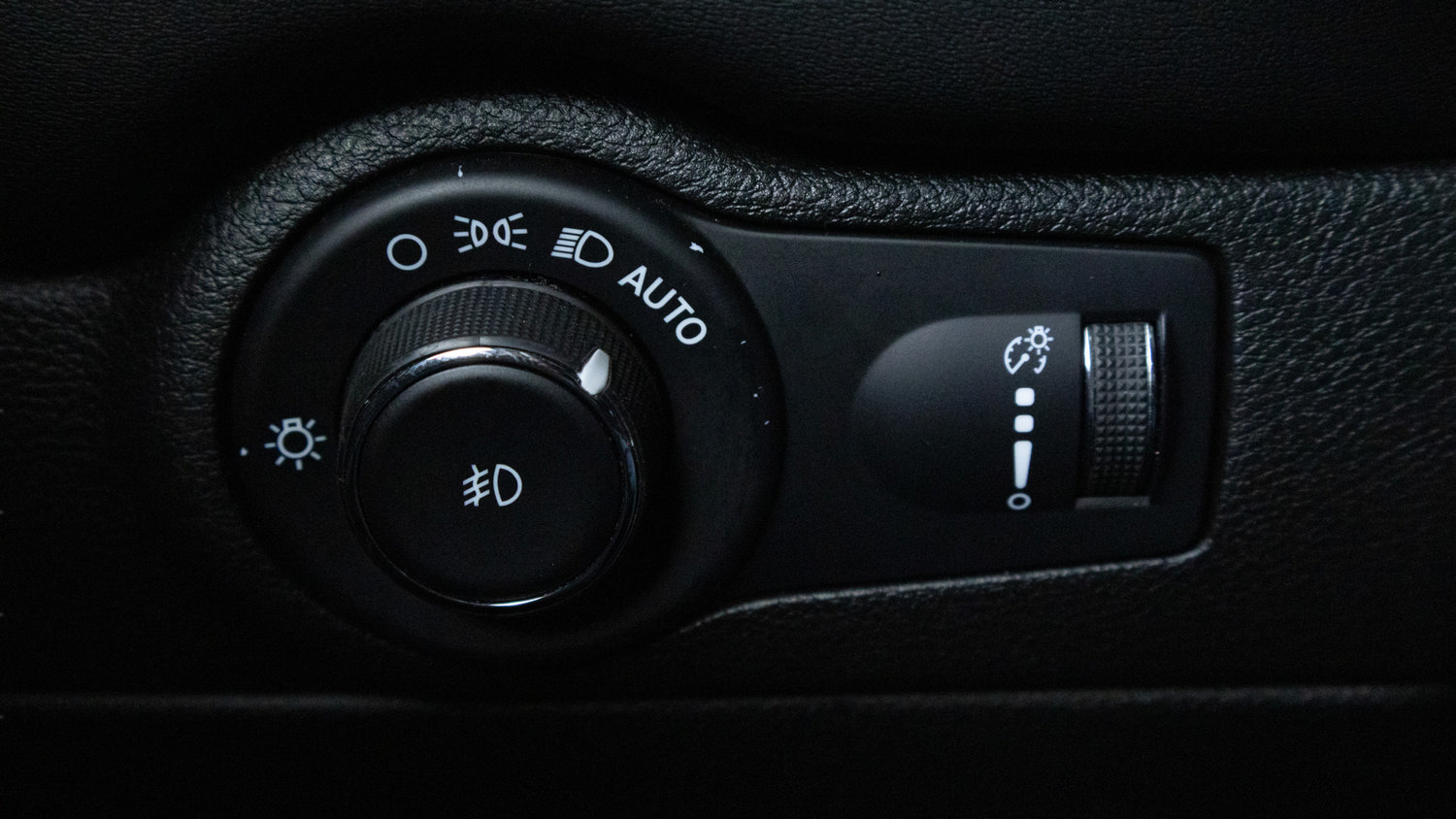 Used 2023 Dodge Durango R/T AWD/4WD image 25