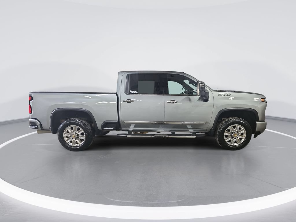 Certified 2024 Chevrolet Silverado 2500 High Country w/ High Country Premium Package AWD/4WD image 2