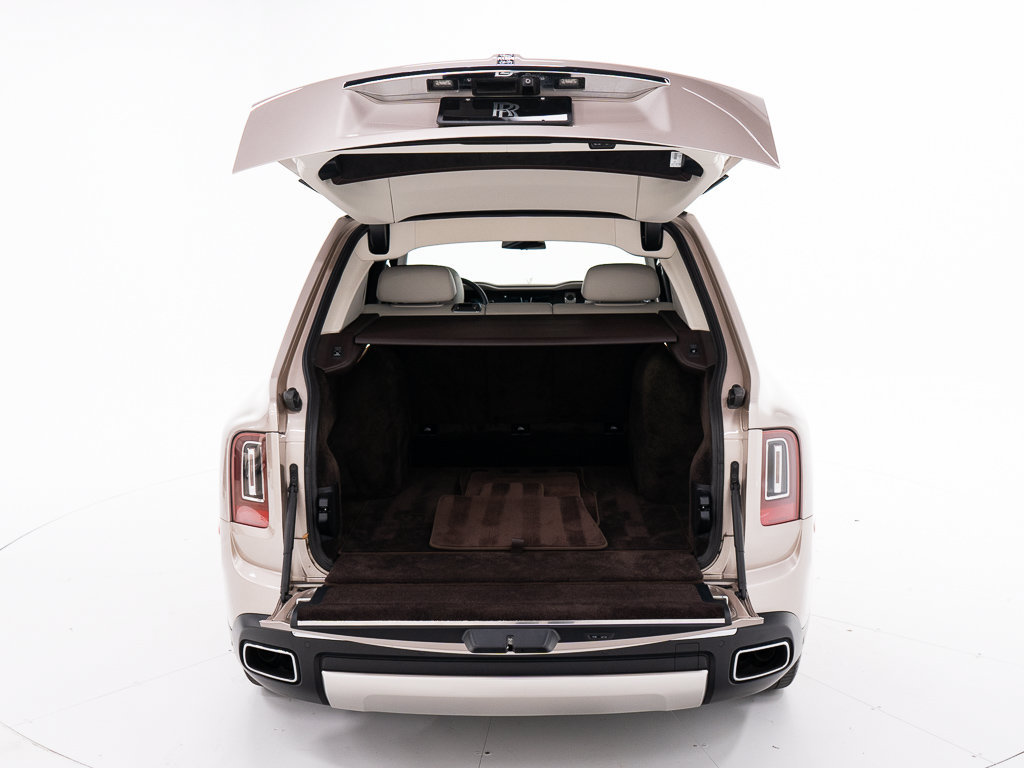 Certified 2019 Rolls-Royce Cullinan AWD/4WD image 50