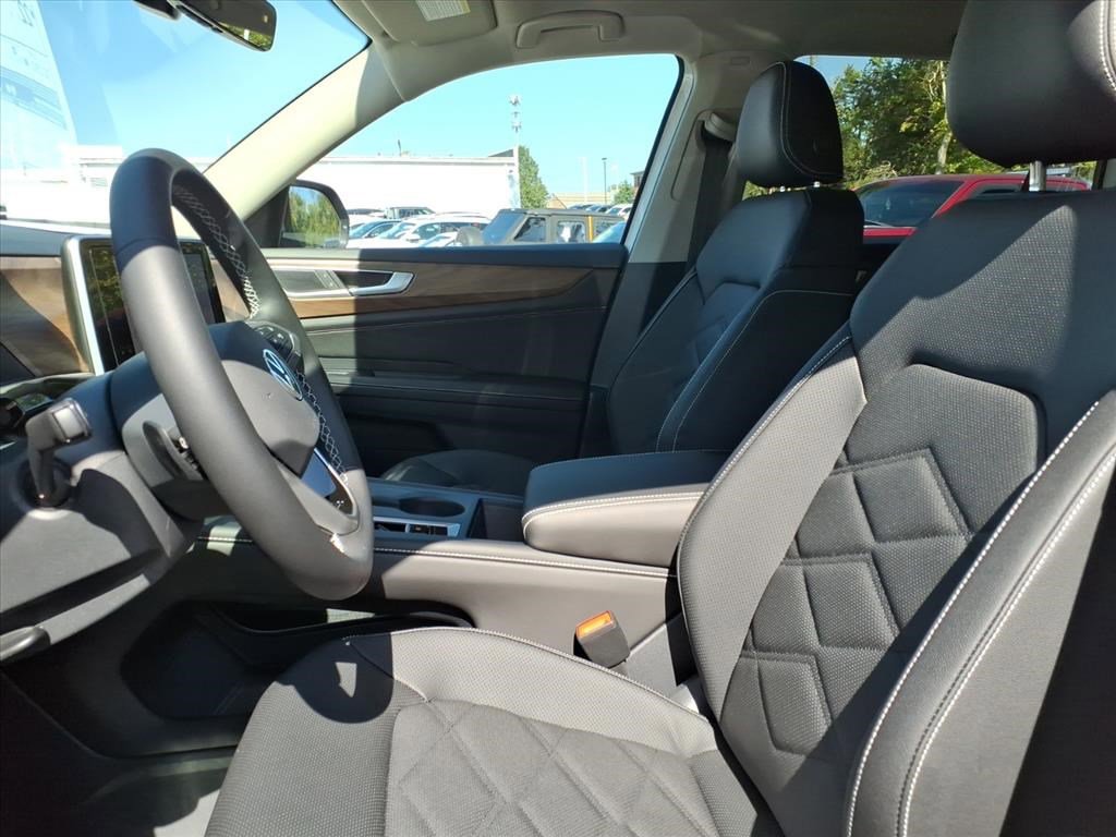 New 2026 Volkswagen Atlas SE image 12