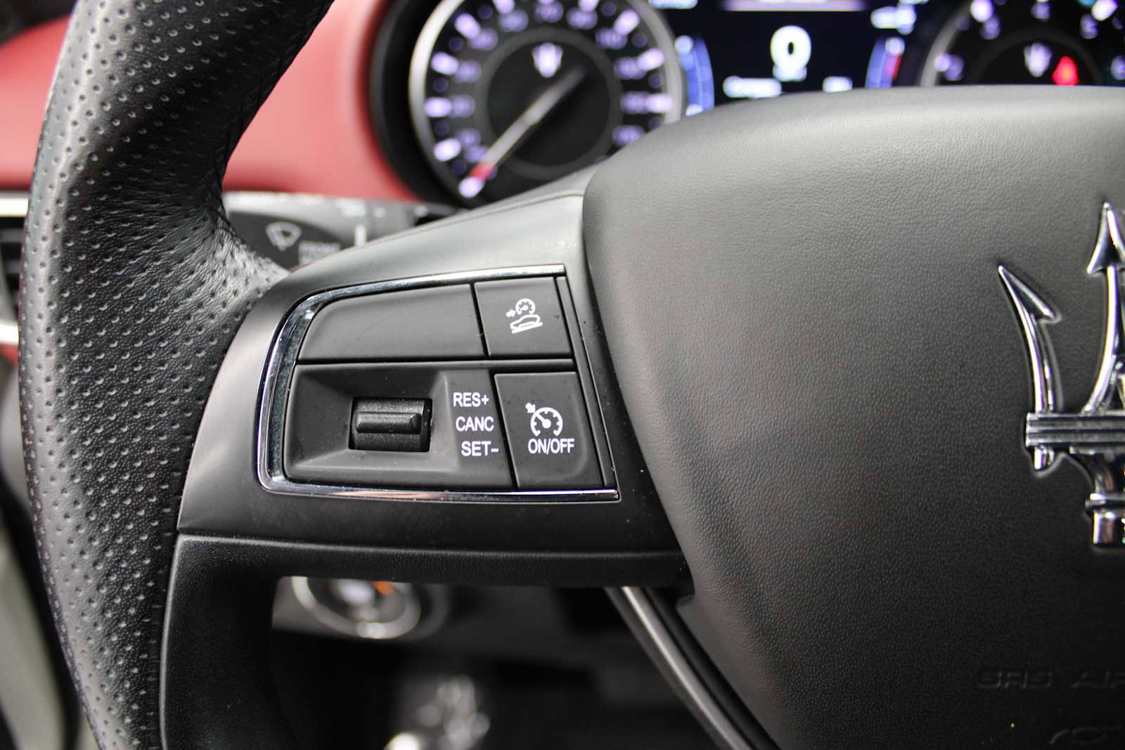 Used 2022 Maserati Levante GT image 21