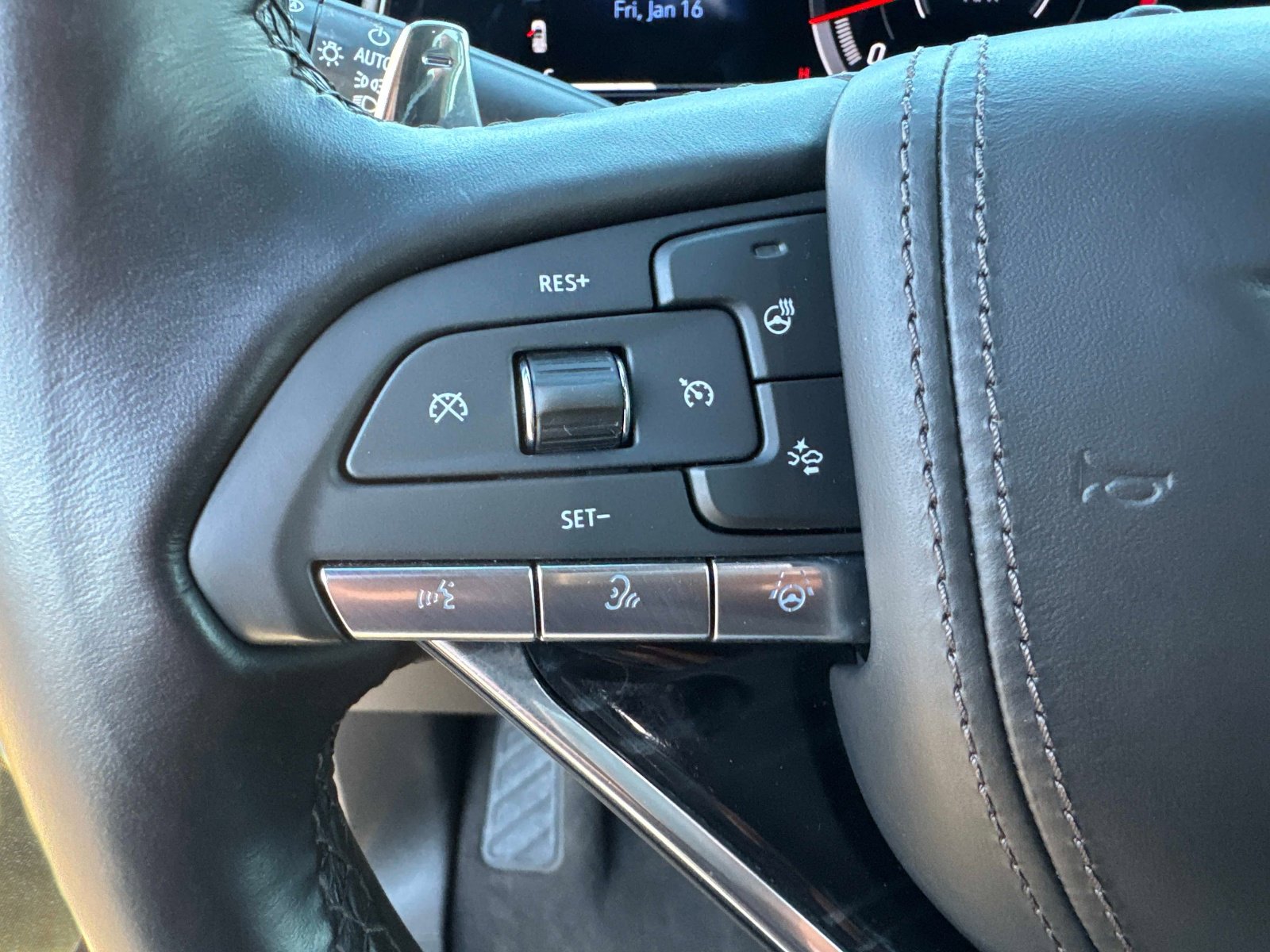 Used 2024 Cadillac Escalade V image 32