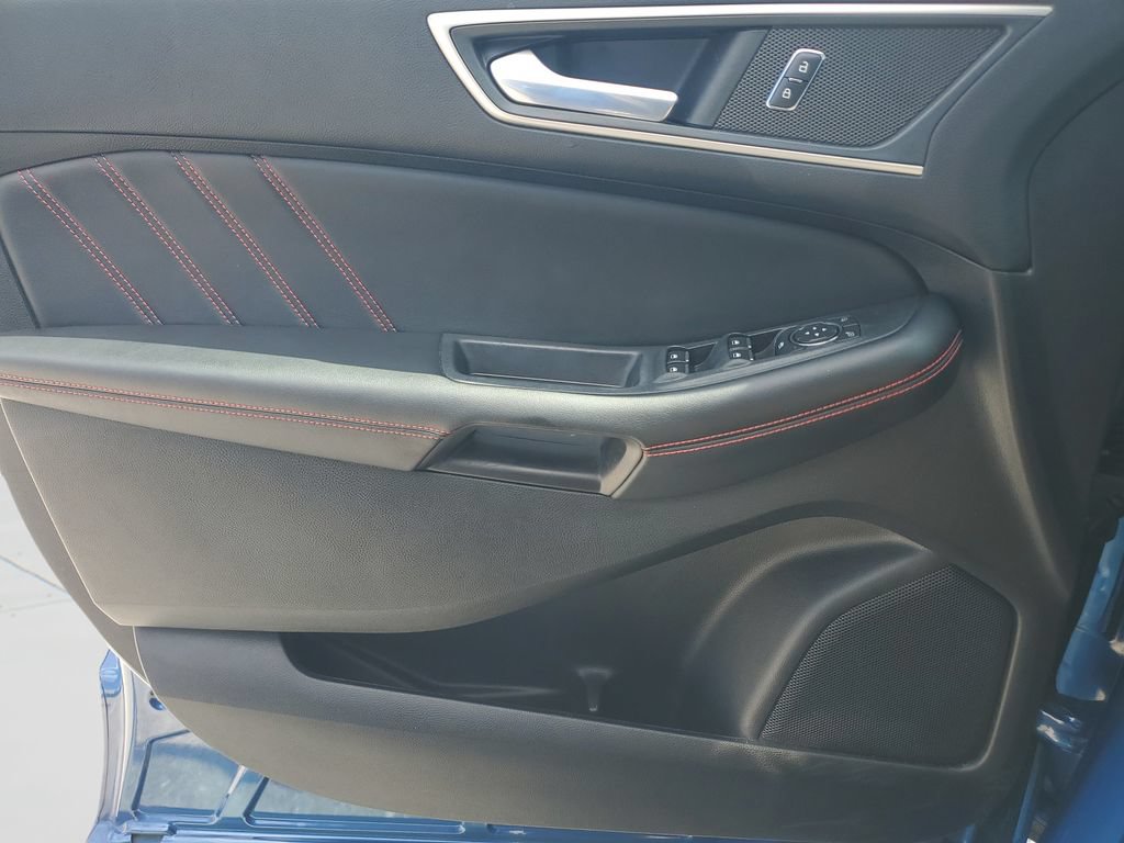 Used 2022 Ford Edge ST-Line AWD/4WD image 18
