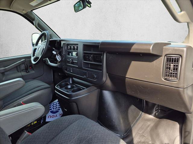 Used 2025 GMC Savana 2500 w/ Driver Convenience Package RWD image 21