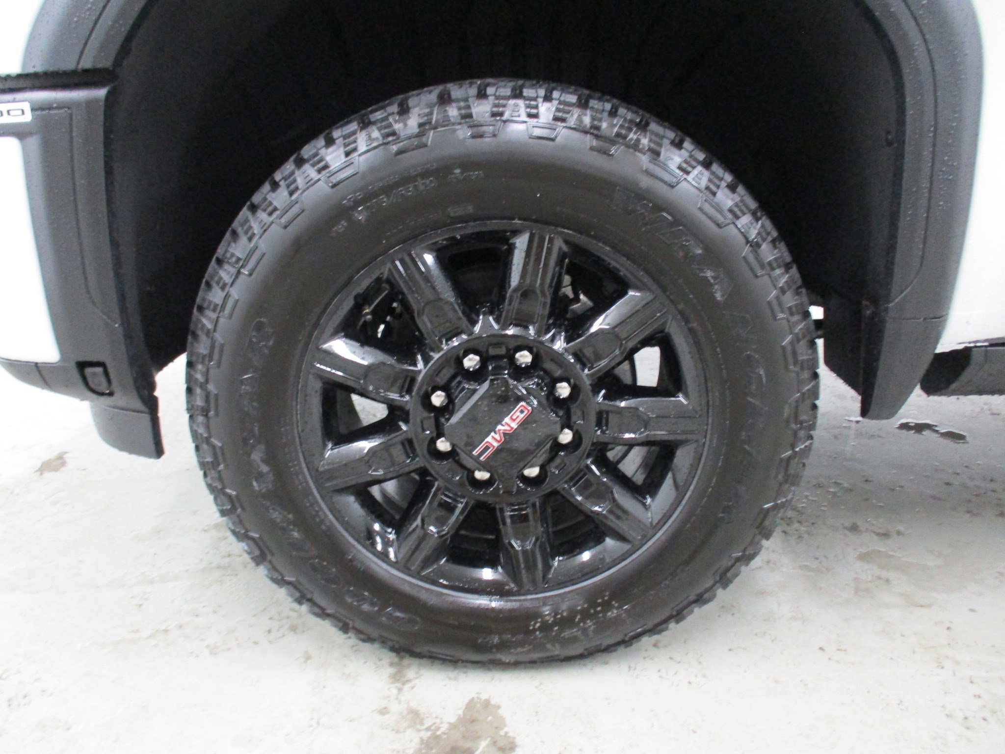 New 2025 GMC Sierra 2500 AT4 w/ Technology Package image 12