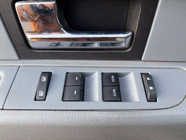 Used 2013 Ford F150 XLT w/ XLT Chrome Pkg AWD/4WD image 16
