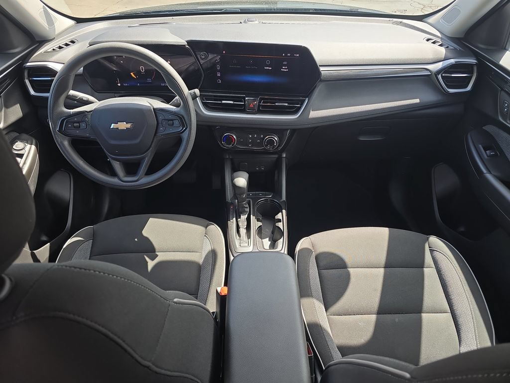 Used 2025 Chevrolet TrailBlazer LT FWD image 26