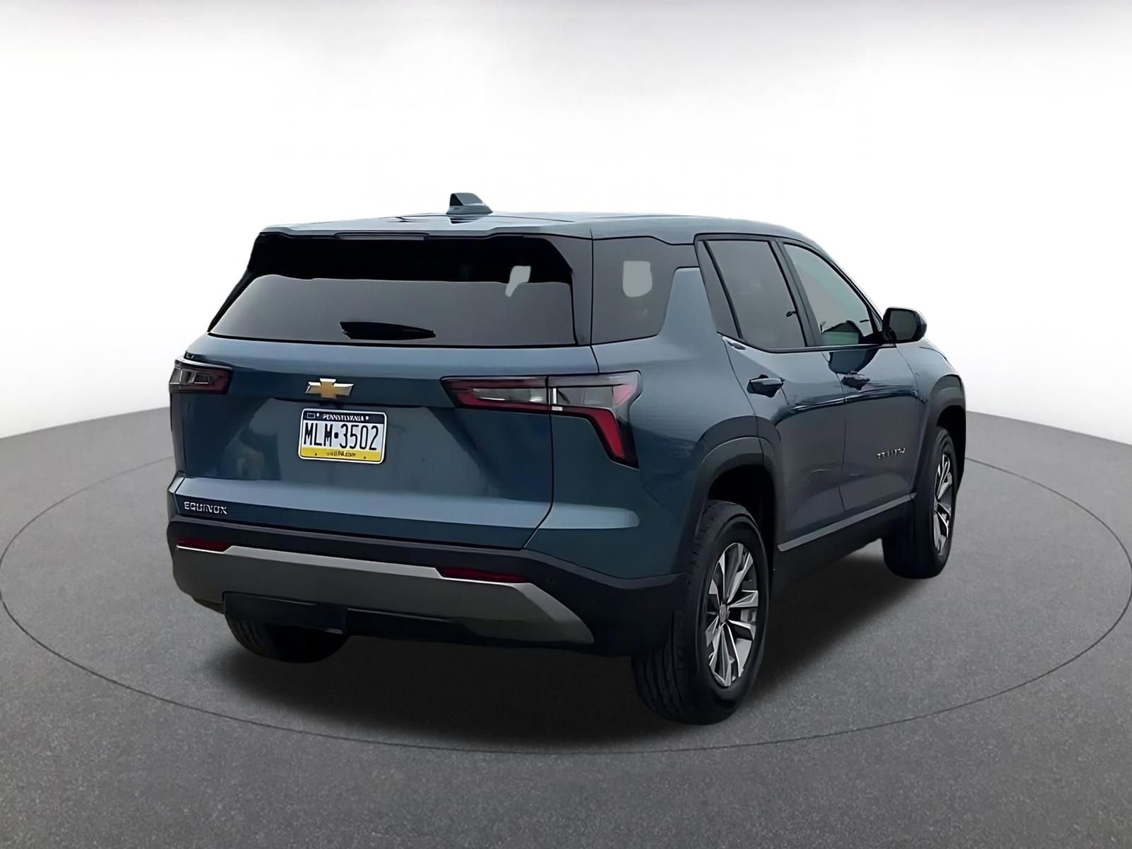 Used 2025 Chevrolet Equinox LT image 14